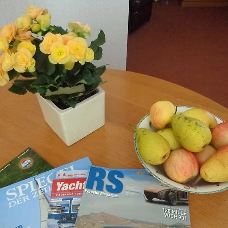 Korendijk Oda ve Kahvaltı 3*