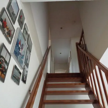 Oda ve Kahvaltı Korendijk 3*