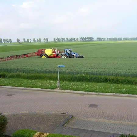 Bed and Breakfast Korendijk 3*