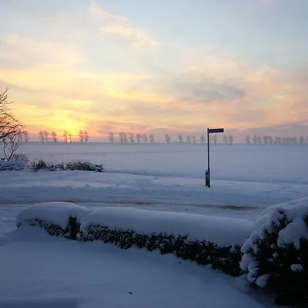 ベッド・アンド・ブレックファスト Korendijk 3*